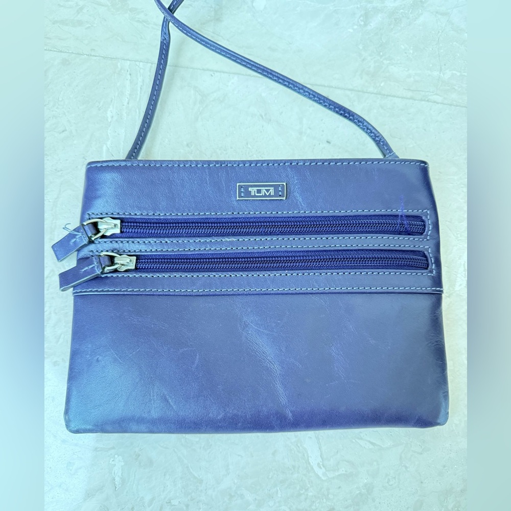 TUMI Women's Purple Crossbody Bag/wallet/purse, shoulder bag pouch - Picture 5 of 12